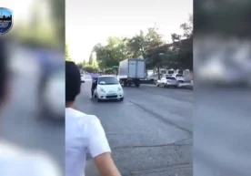 Тошкентда Matiz йўловчисини салондан ташқарига чиқариб ҳаракатланди (видео) фото