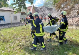 Ukrainadagi maktabga dron hujumi tufayli ikki o‘qituvchi halok bo‘ldi (foto) фото