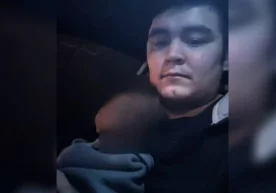 Uzbek driver saves baby who crawled onto road in Moscow фото
