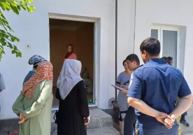 Kelin farzandi bilan uyga kiritildi фото