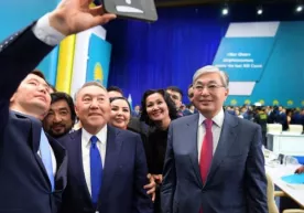 Nazarboyev va To‘qayev qozog‘istonlik «yulduz»lar bilan selfiga tushdi (foto) фото