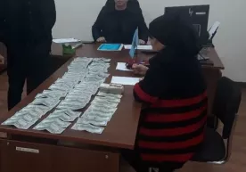 Бувайдада ота фарзандларининг вояга етгунига қадар 5500 АҚШ доллари ва 3 миллион сўм алимент пулини тўлади фото