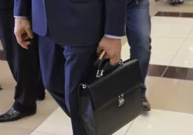 Davlat xizmati faqat majburiyatlardan iboratmi? фото