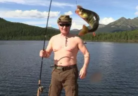 Путин ўзининг ярим-яланғоч ҳолдаги суратларига изоҳ берди фото