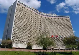 «Ўзбекистон» меҳмонхонасига харидор чиқди фото