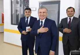 Шавкат Мирзиёев Косондаги «Бунёдкор» пахта-тўқимачилик кластерига ташриф буюрди фото