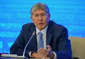 Қирғизистон миллий қурултойида собиқ ва амалдаги президентларнинг фаолияти баҳоланади фото