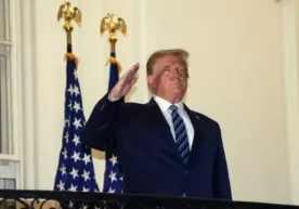 «Коронавирусга сизни бошқаришига имкон берманг» – Трамп касалхонадан чиқди фото
