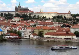Чехияда аёллар фамилияларини қўллашдан воз кечилди фото