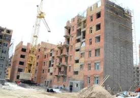 Бош прокуратура: Қурилишдаги қўпол қонун бузилишлари бўйича 179 та жиноят иши қўзғатилди фото