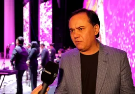 “Гулсанамга у саҳнанинг эгаси борлигини айтганман” — Отабек Муҳаммадзоҳид фото