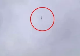 Вертолёт Нью-Йорк марказидаги осмонўпар бинога урилди (видео) фото