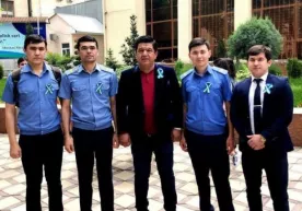 O‘zbek san’atkorlari «Sharaf tasmasi»ni targ‘ibot qilishmoqda (foto) фото