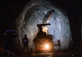 Rossiyada eng yuqori ish haqiga ega faoliyat sohalari maʼlum qilindi фото