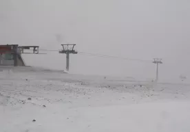 Yoz bo‘lishiga qaramay, Turkiyaning ayrim hududlarida qor yog‘di фото