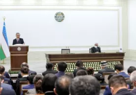 Шавкат Мирзиёев: «Аёл киши раҳбар бўлса, хурсанд бўламан» фото