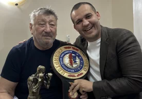 Машҳур боксчи Руфат Рисқиевга IBA томонидан умрбод молиявий ёрдам берилади фото