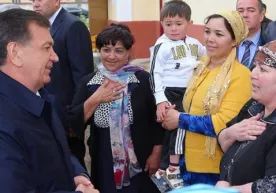 O‘zbekiston prezidenti ayollar to‘g‘risidagi Farmonga imzo chekdi фото