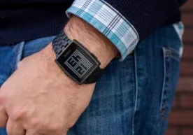 Fitbit ақлли соат чиқарадиган Pebble компаниясини сотиб олади фото