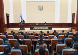 Prezident: «Farmon, qarorlarni ishlab chiqish azob. Ularni amalga oshirish o‘n karra azob» фото