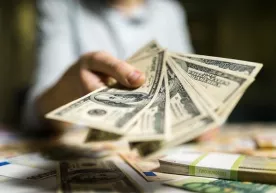 Banklarda dollardagi omonatlar bo‘yicha foiz stavkasi fevral oyidan buyon ilk marta o‘sdi фото