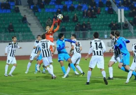 «Qo‘qon-1912» Olmaliqda g‘alaba qozondi, «Neftchi» esa jizzaxliklarga yutqazib qo‘ydi фото