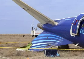 Azerbaijan Airlines самолёти қандай уриб туширилгани маълум қилинди фото