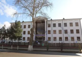 Адлия бўлими Термиз шаҳар ҳокимлигига дакки берди фото