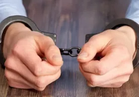 ДХХ имтиёзли кредит маблағларини талон-торож қилган банк ходимини ушлади фото