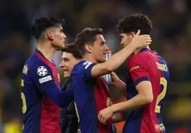 24-game streak ends as Barcelona lose to Dortmund фото