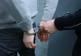 В Петербурге ограбили узбеков под видом «милиционеров» фото