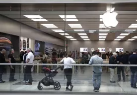 ОАВ: Apple фойдаланувчиларнинг суҳбатларини тинглайди фото