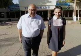 Миллиардер Алишер Усмонов Тошкентдаги мактабга ҳомийлик қилмоқда фото
