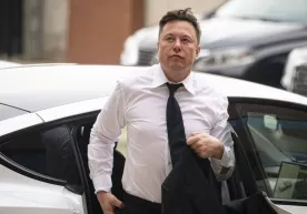 Илон Маск Tesla’нинг яна 1 млрд долларлик акцияларини сотди фото