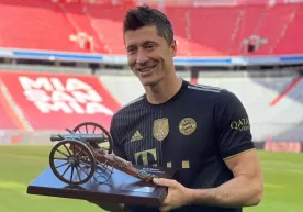 Robert Levandovski Yevropa «Oltin butsa»sini qo‘lga kiritdi. U Messi va Ronalduni ortda qoldirdi фото