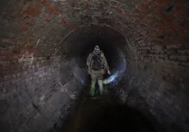 Moskvada yer ostiga sayohatga tushganlarning jasadlari chiqdi фото