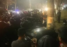 Toshkentda «Leksus» daraxtga urilib, haydovchi vafot etdi фото