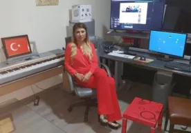 Xonanda Sarvara Turkiyaga ketishi sababi, Istanbuldan uy olgani va farzandi haqida фото