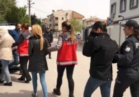 Turkiyada fohishalik qilgan o‘zbekistonlik ayollar qo‘lga olinib, mamlakatdan deportatsiya qilindi фото