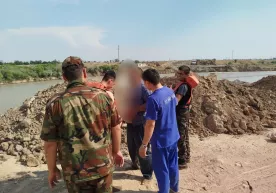 Чирчиқ дарёсида ҳушсиз ҳолда оқиб кетаётган фуқаро қутқариб қолинди фото