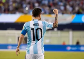 O‘zi uddaladi. Messining xet-triki Argentinani JChga olib chiqdi. Chili mundialsiz qoldi фото