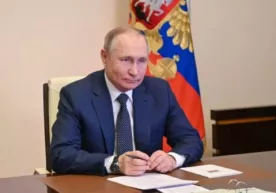 Биз Россия бўлиб қолиш учун курашмоқдамиз - Путин фото