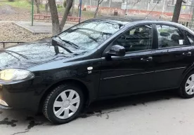 Lacetti rusumli avtotransport vositasi jarima maydoniga olib kirildi фото