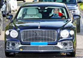 Ronaldu qimmatbaho Bentley sotib oldi va o‘ziga qo‘riqchi yolladi фото