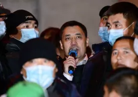Japarov Qirg‘iziston prezidenti vakolatlari o‘ziga o‘tganini ma’lum qildi фото