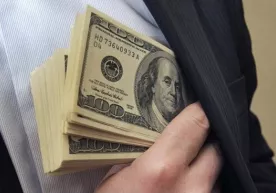 Qo‘shnisini 10 000 dollarga "uxlatgan" shaxs qo‘lga olindi фото