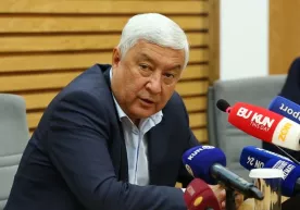 «Кўп қаватли уйлар олдидаги йўлаклар кенгайтирилади» – Тошкент шаҳар ҳокими ўринбосари фото
