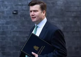 Britaniya mudofaa vaziri o‘rinbosari mamlakat ehtimoliy urushga tayyor emasligini aytdi фото