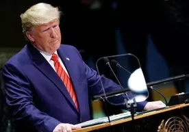 Трамп АҚШнинг Эрон билан "дўстлашиши" шартини айтди фото