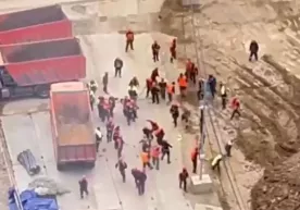 Moskvadagi qurilishda migrantlar mushtlashdi (video) фото